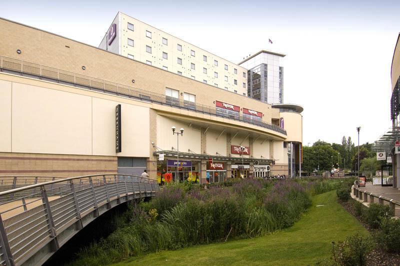 Premier Inn Hemel Hempstead Central ภายนอก รูปภาพ