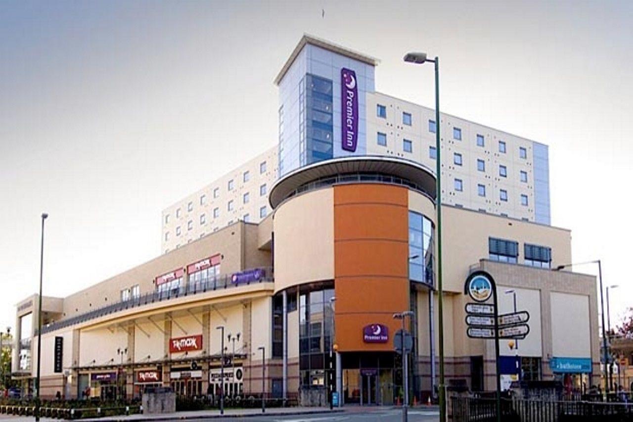 Premier Inn Hemel Hempstead Central ภายนอก รูปภาพ