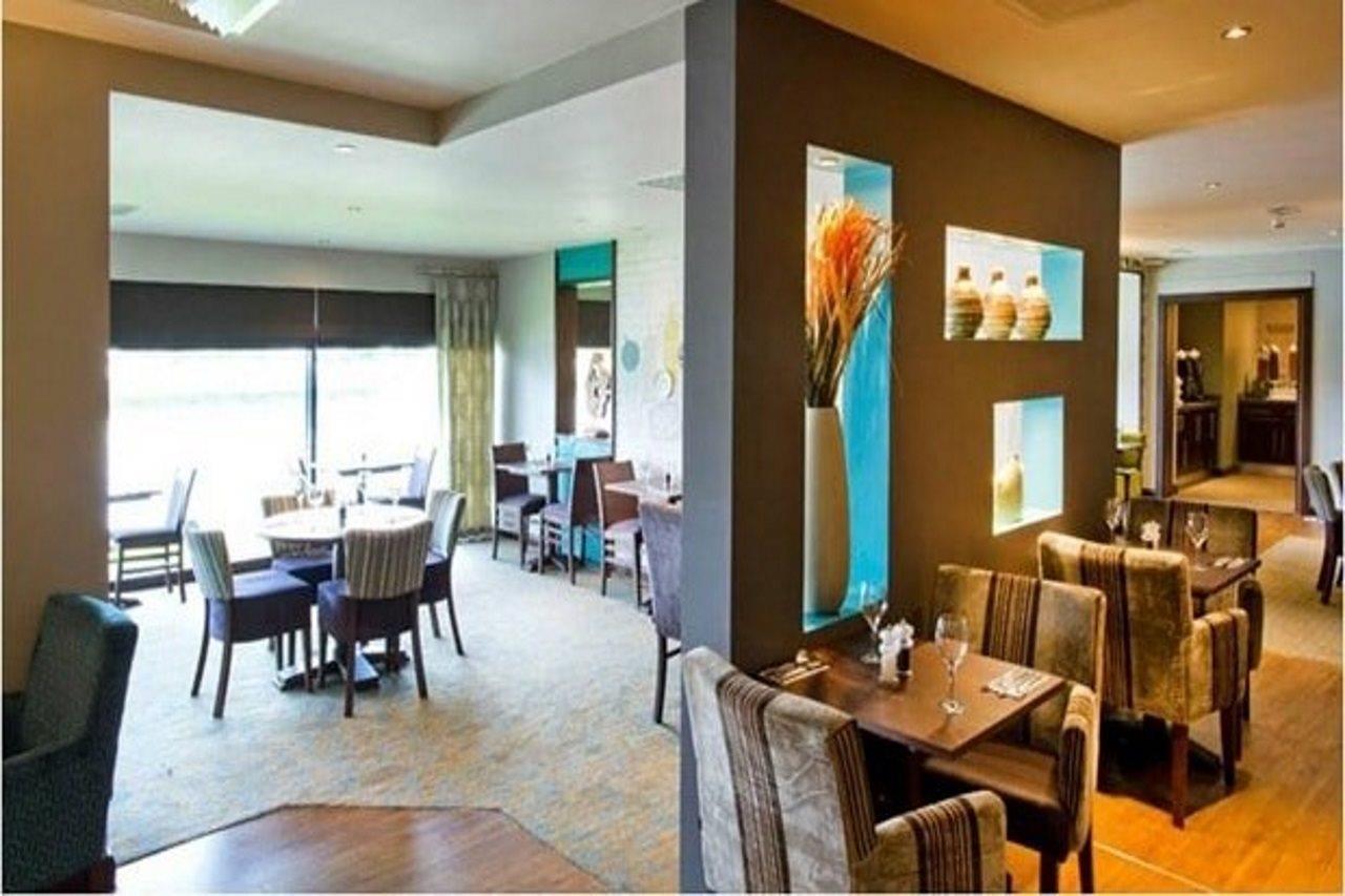 Premier Inn Hemel Hempstead Central ภายนอก รูปภาพ